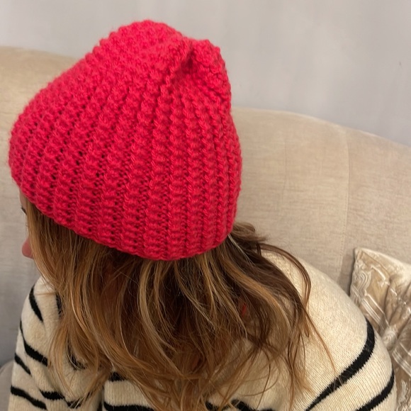 Hand knitting hat - Picture 2 of 6